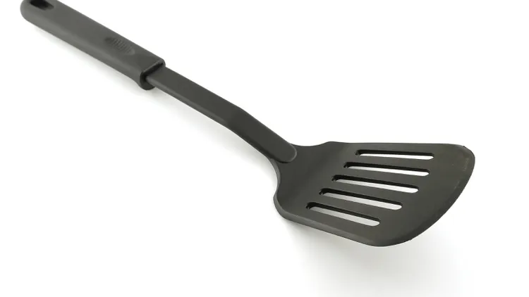 New research urges cooks to throw out their black, plastic utensils