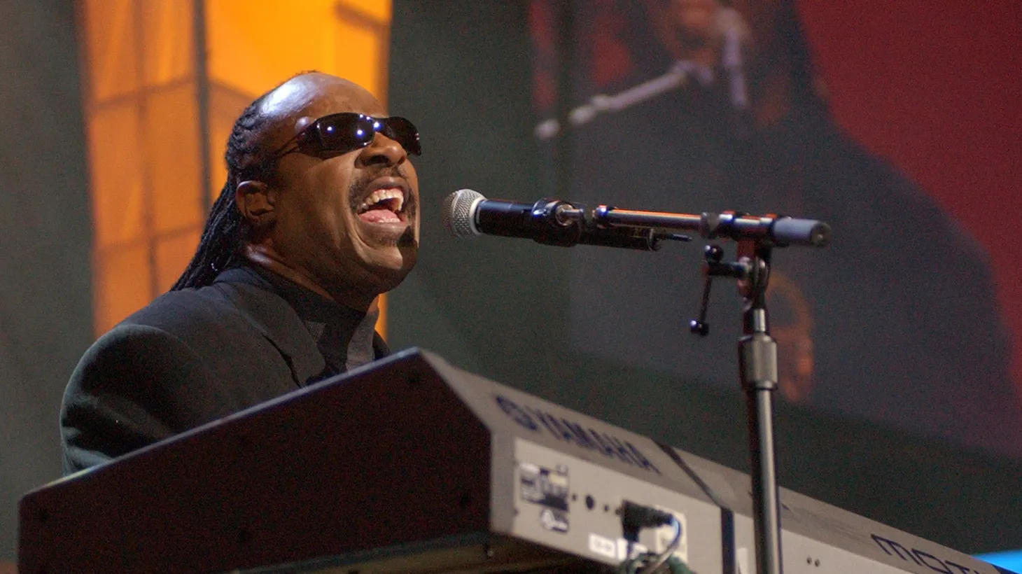 Stevie Wonder performs at the KIIS FM Jingle Ball, December 3, 2004, in Anaheim, California.