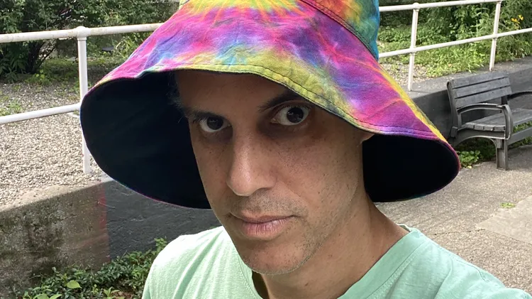 Fresh from a headlining set at NorCal fest Portola, and SoCal’s CRSSD Festival earlier this summer, Four Tet shares his latest collaboration with the help of Ellie Goulding — “In My…