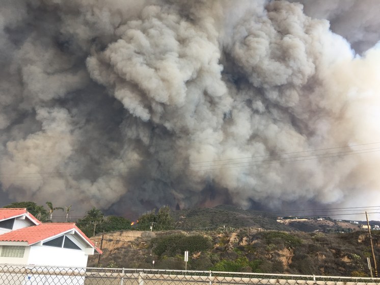 Despite Evacuation Orders, Some Malibu Residents 'stay And Defend' Homes