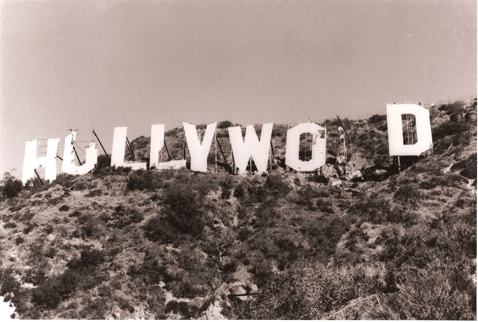 Hollywood Sign Damanged (1).jpeg